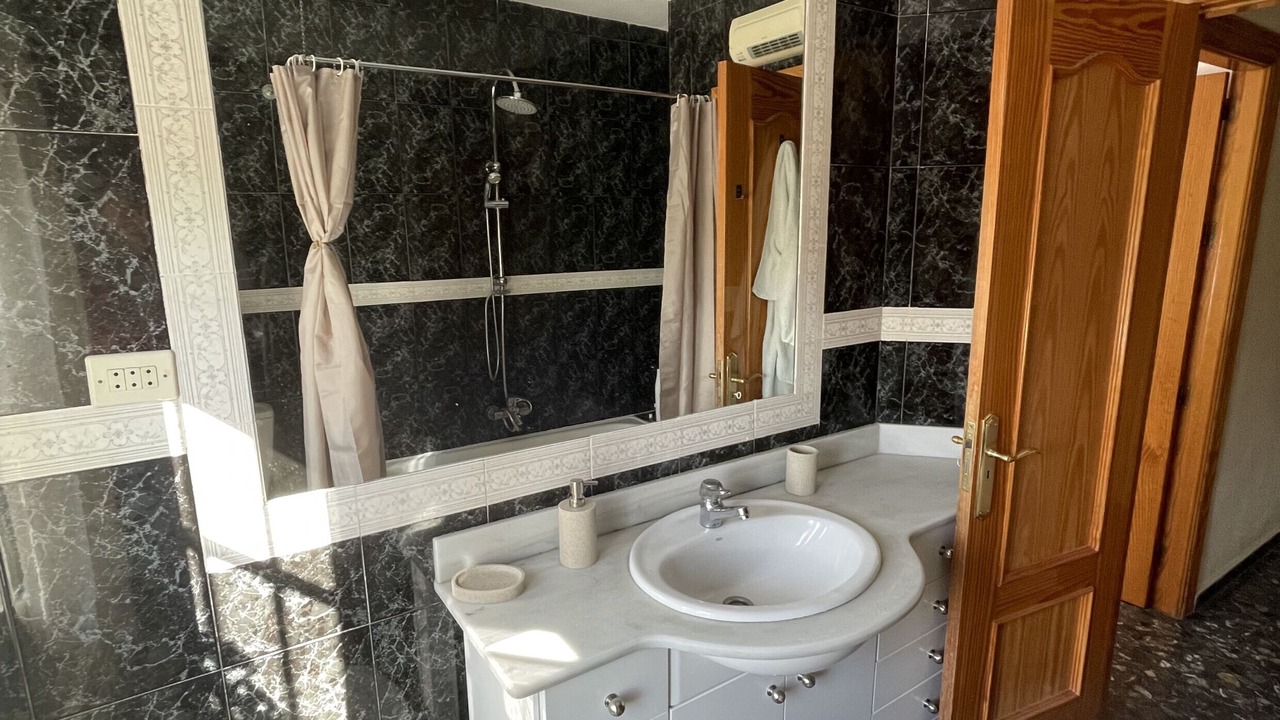 Photo of Bathroom in Las Gabias