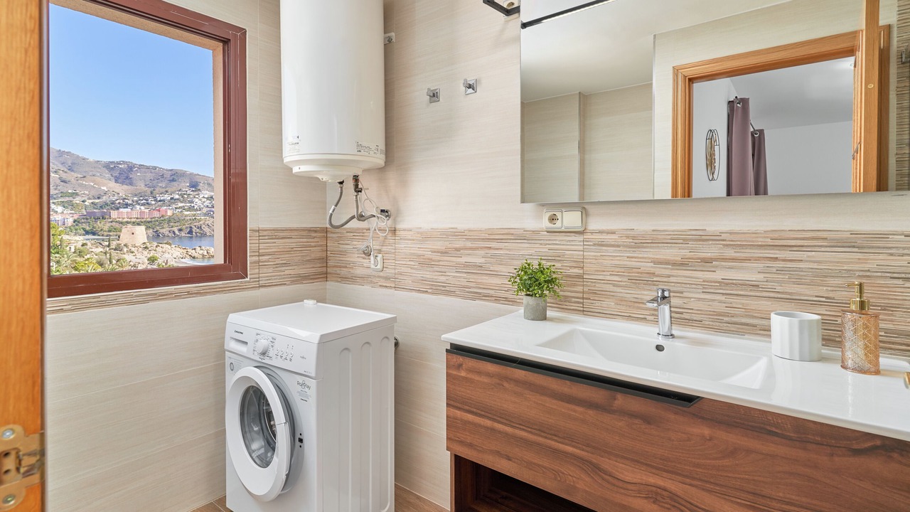 Photo of Bathroom in Velilla-Taramay