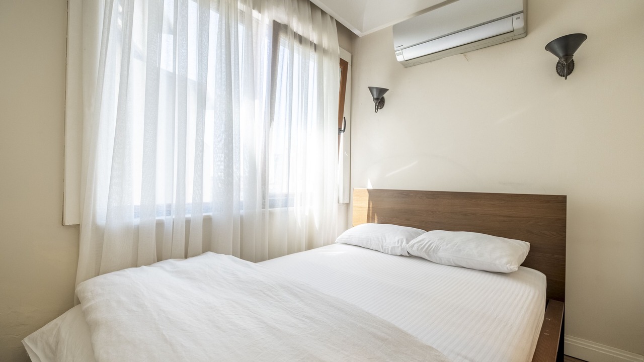Photo of Bedroom in Cihangir