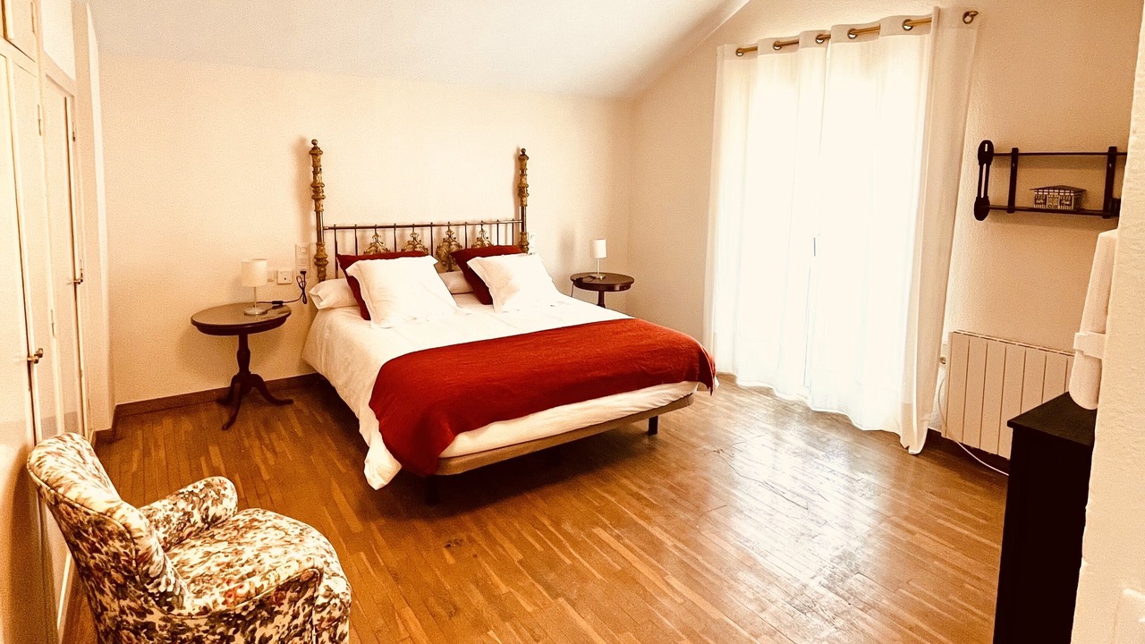 Photo of Bedroom in Genil