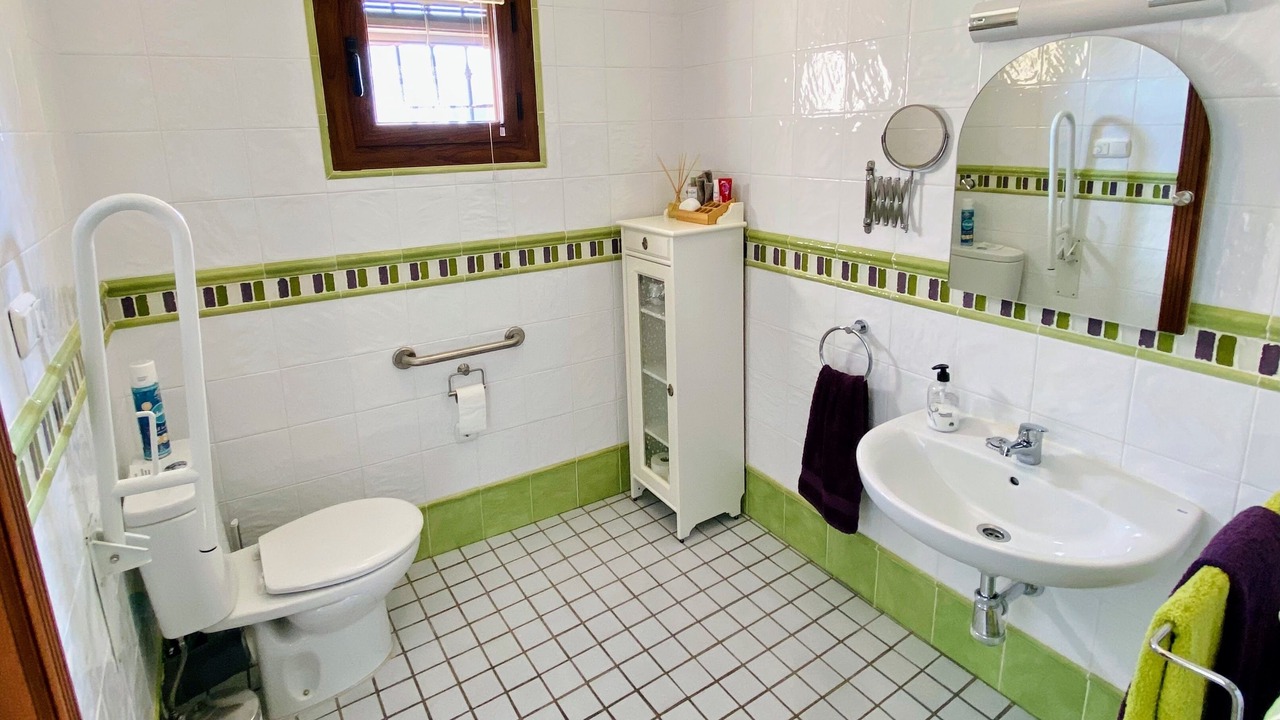 Photo of Bathroom in Beznar