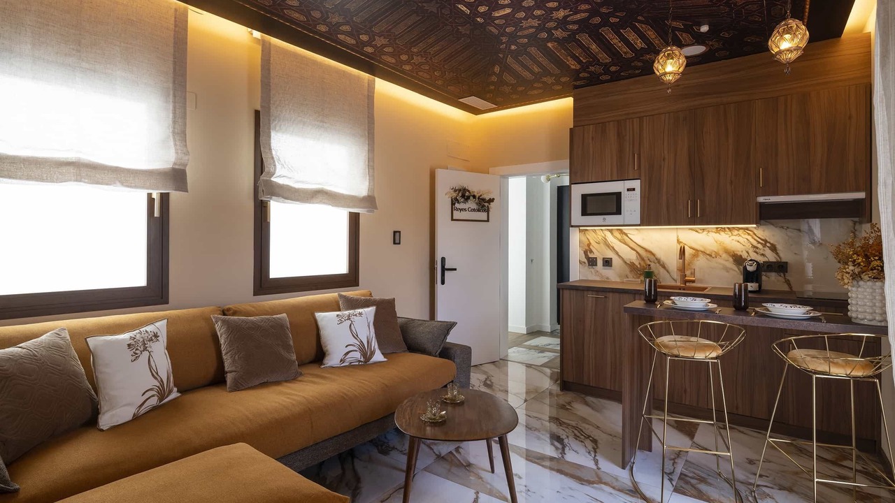 Photo of Livingroom in Central District