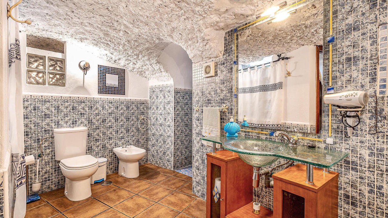 Photo of Bathroom in Cuevas del Campo