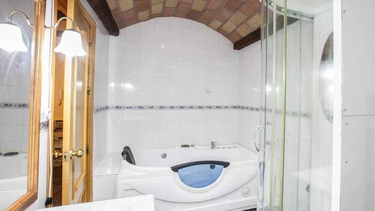 Photo of Bathroom in Mecina Bombaron