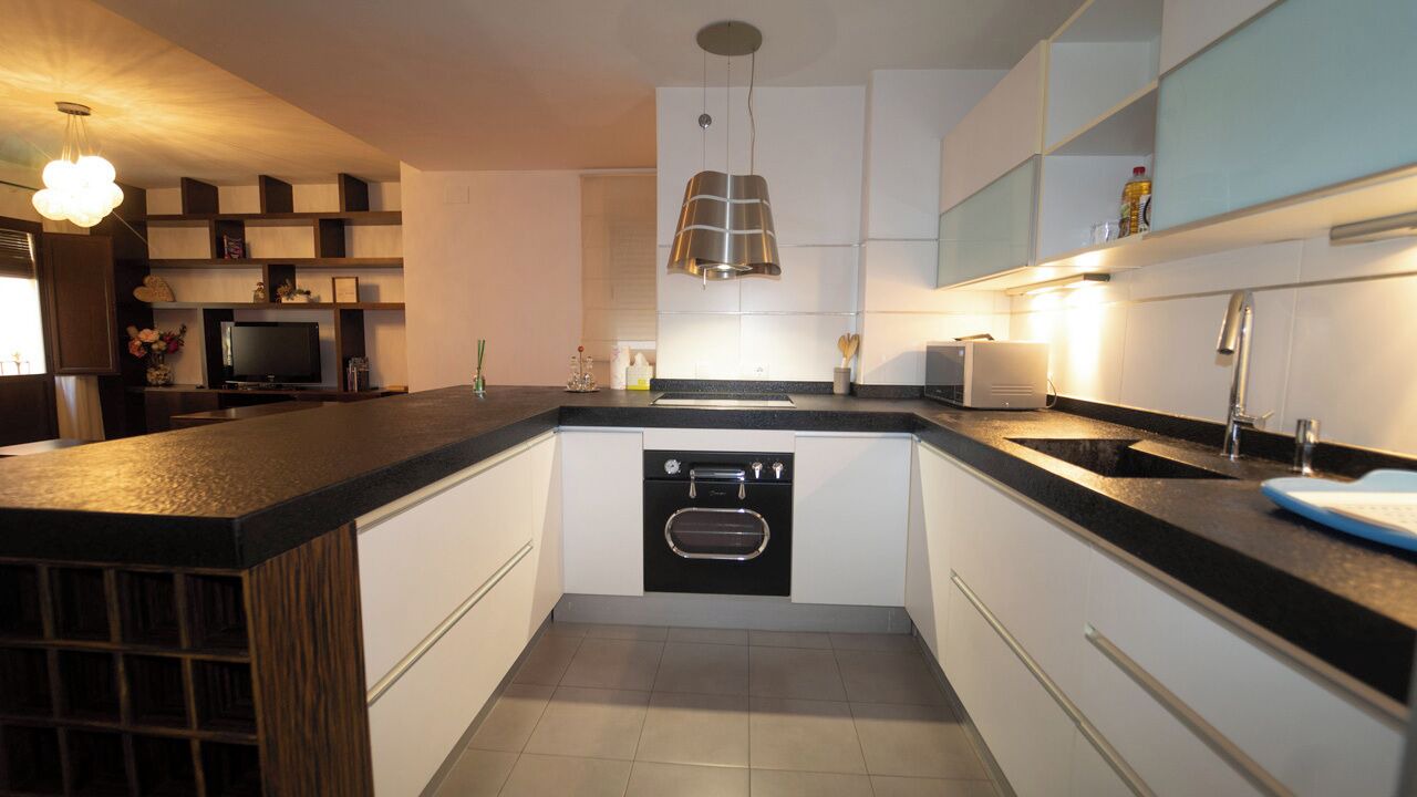 Photo of Kitchen in Plaza de Toros-Doctores-San Lazaro