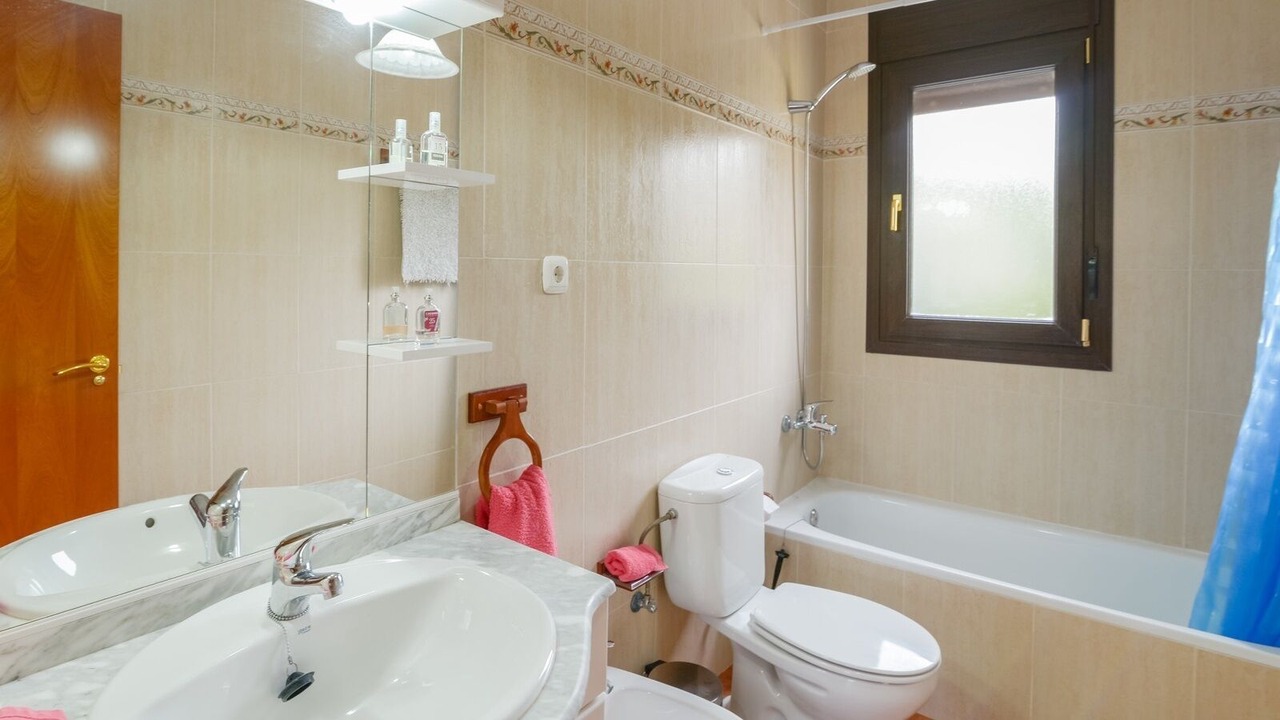 Photo of Bathroom in Conchar