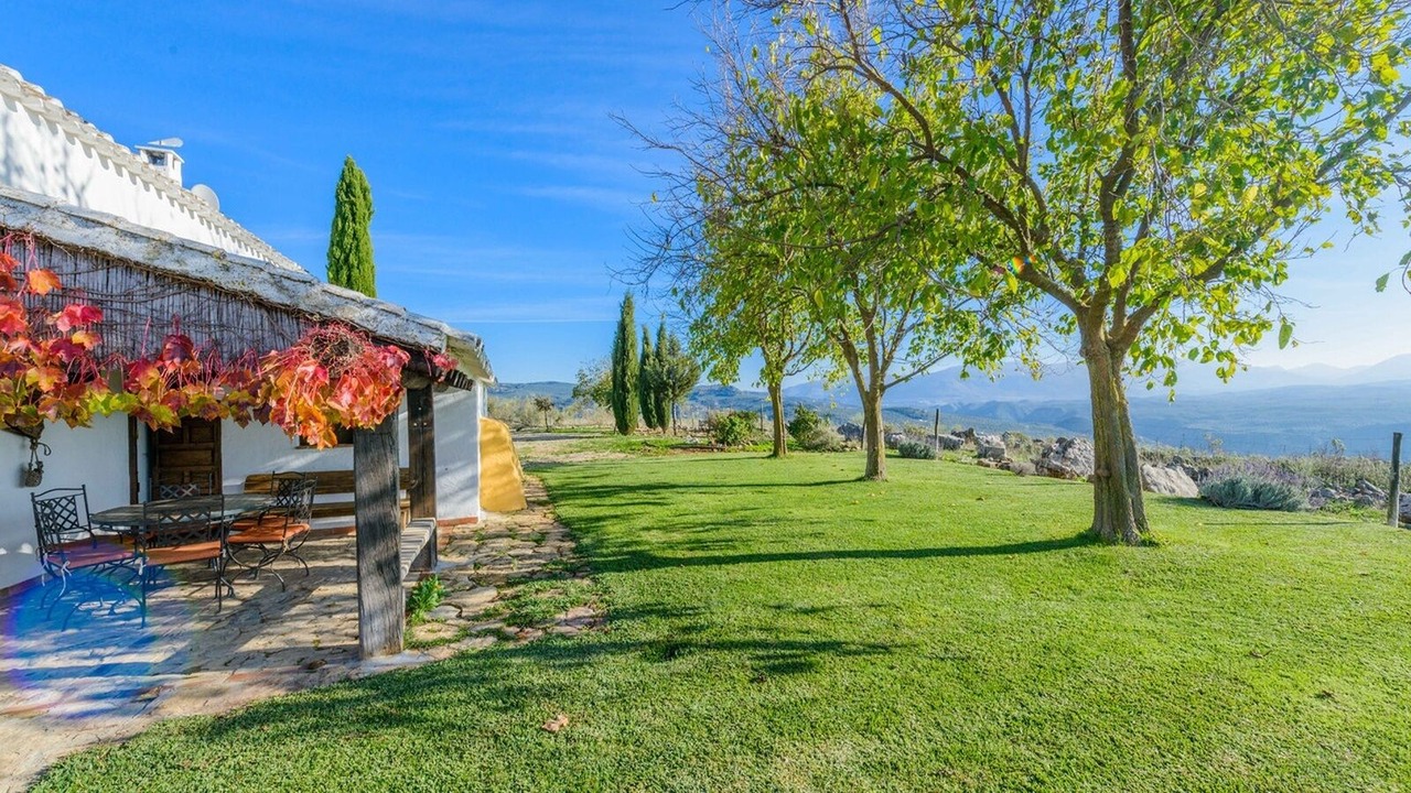 Photo of Outdoor in Algarinejo