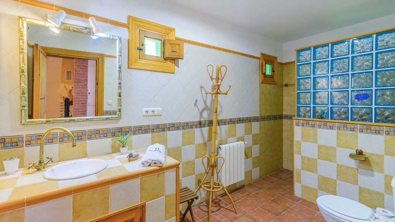 Photo of Bathroom in Orgiva