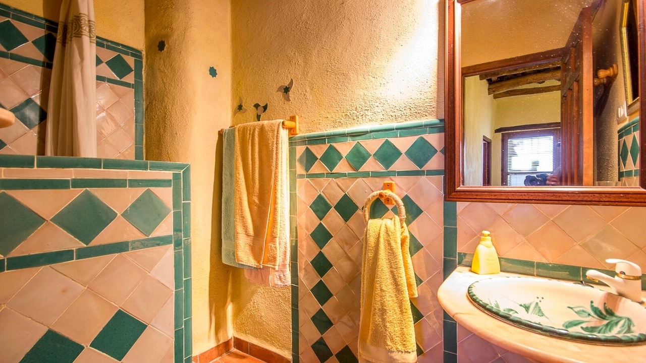 Photo of Bathroom in Mecina Fondales