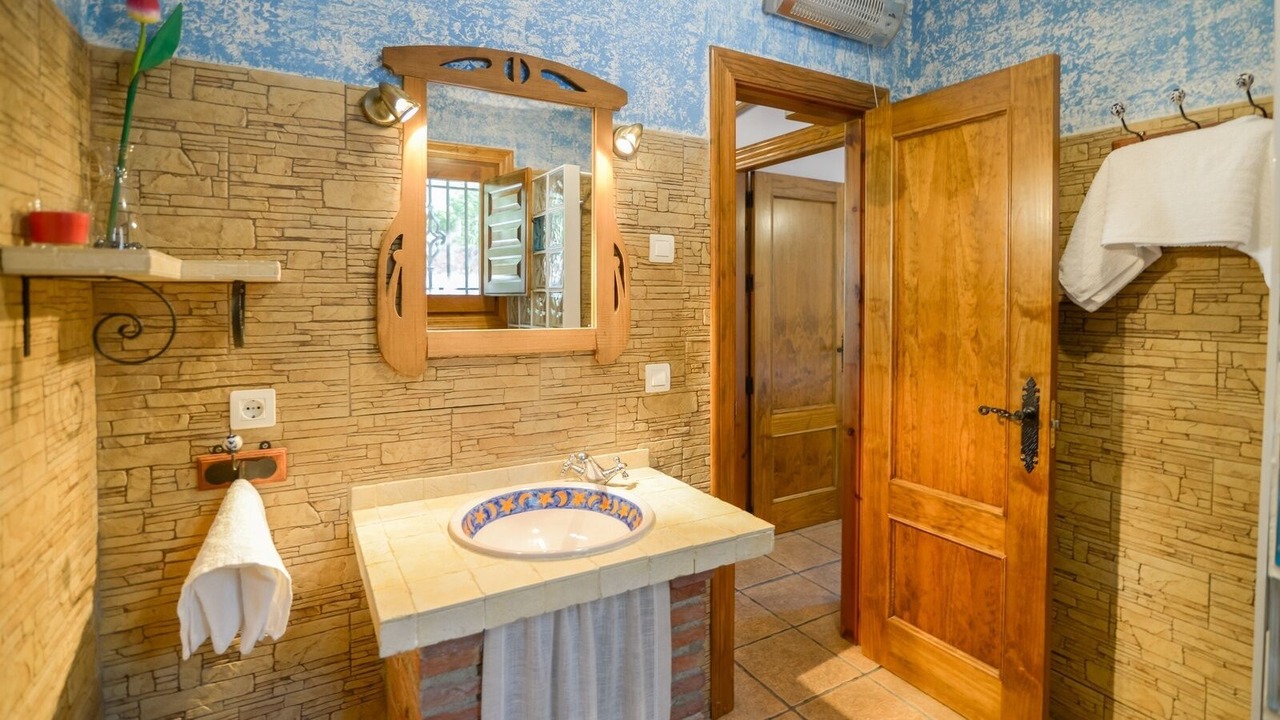 Photo of Bathroom in Orgiva