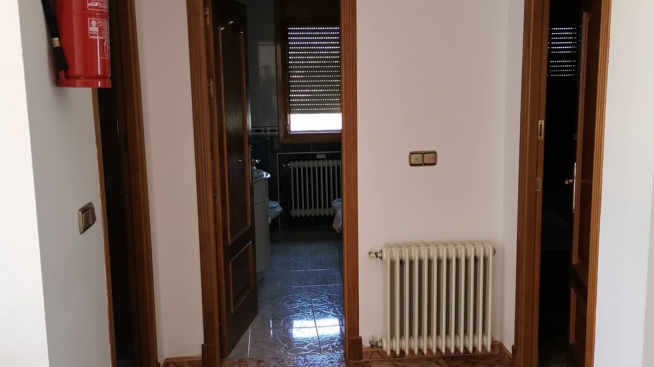 Photo of Others in Baza