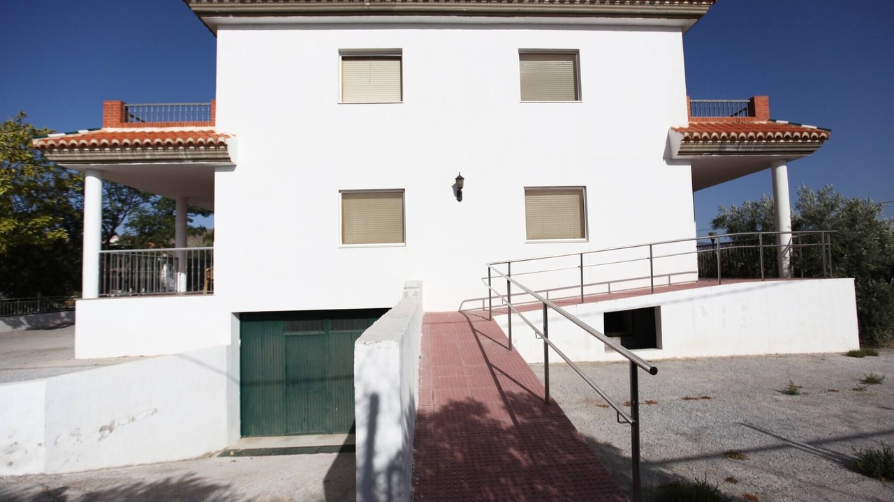 Photo of Outdoor in Baza
