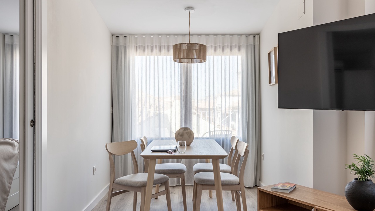 Photo of Livingroom in Central District
