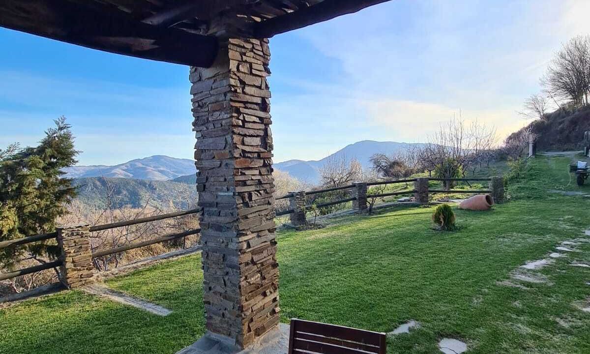 Photo of Patio Balcony in La Taha