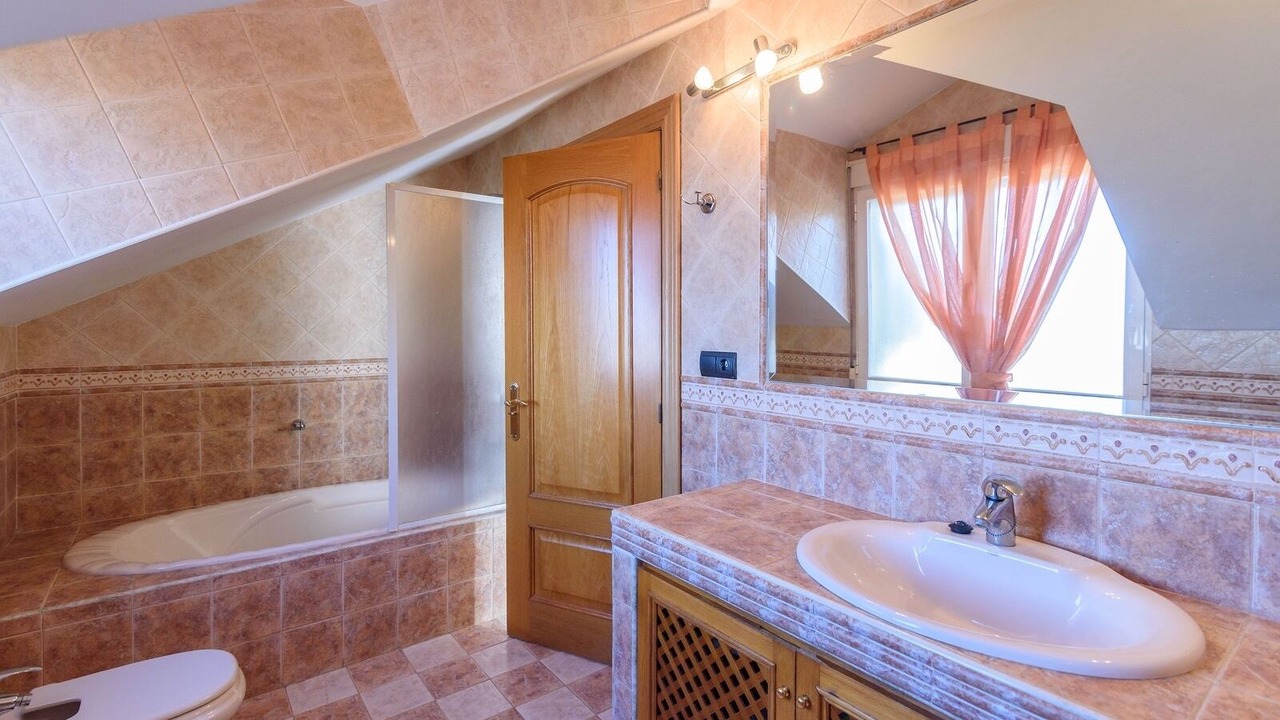 Photo of Bathroom in Otura