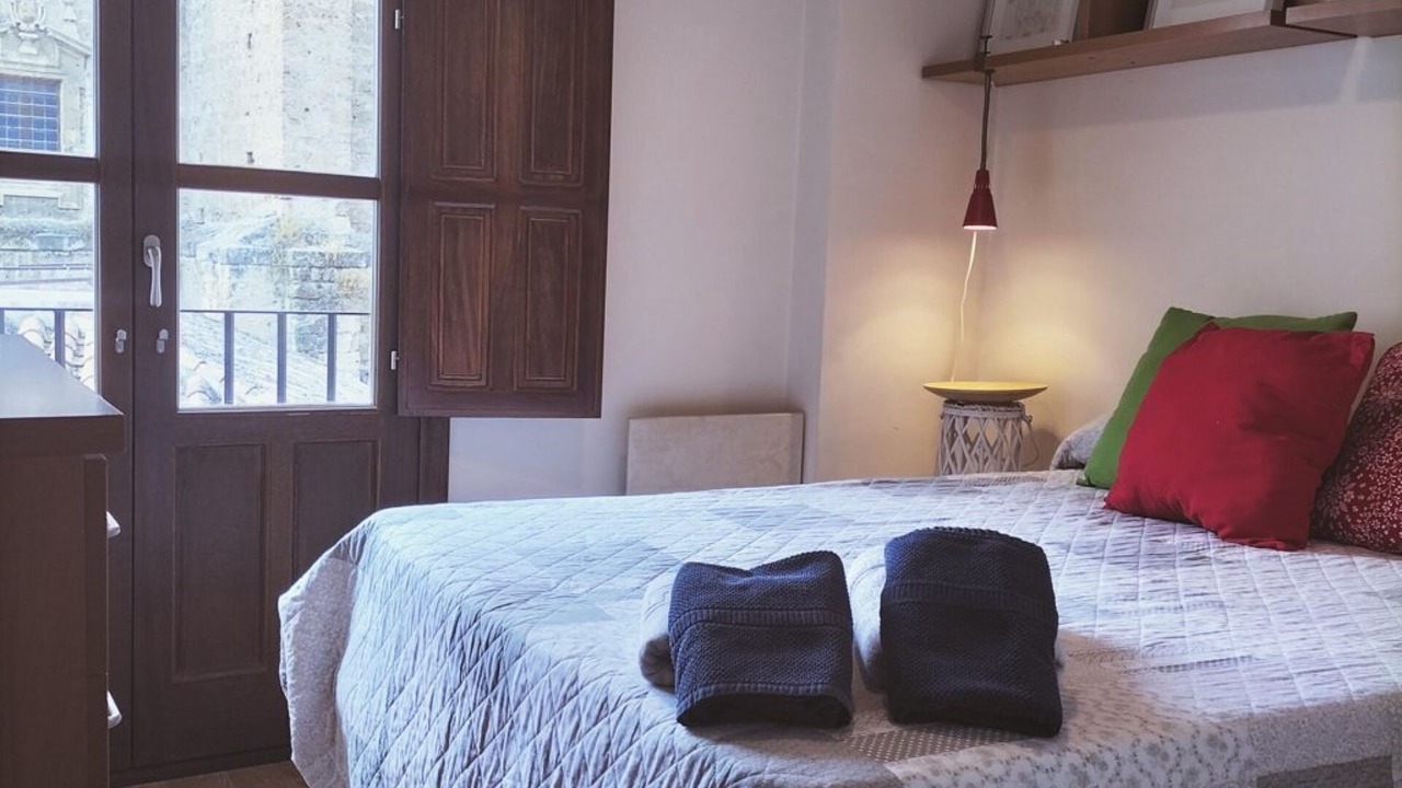 Photo of Bedroom in Central District