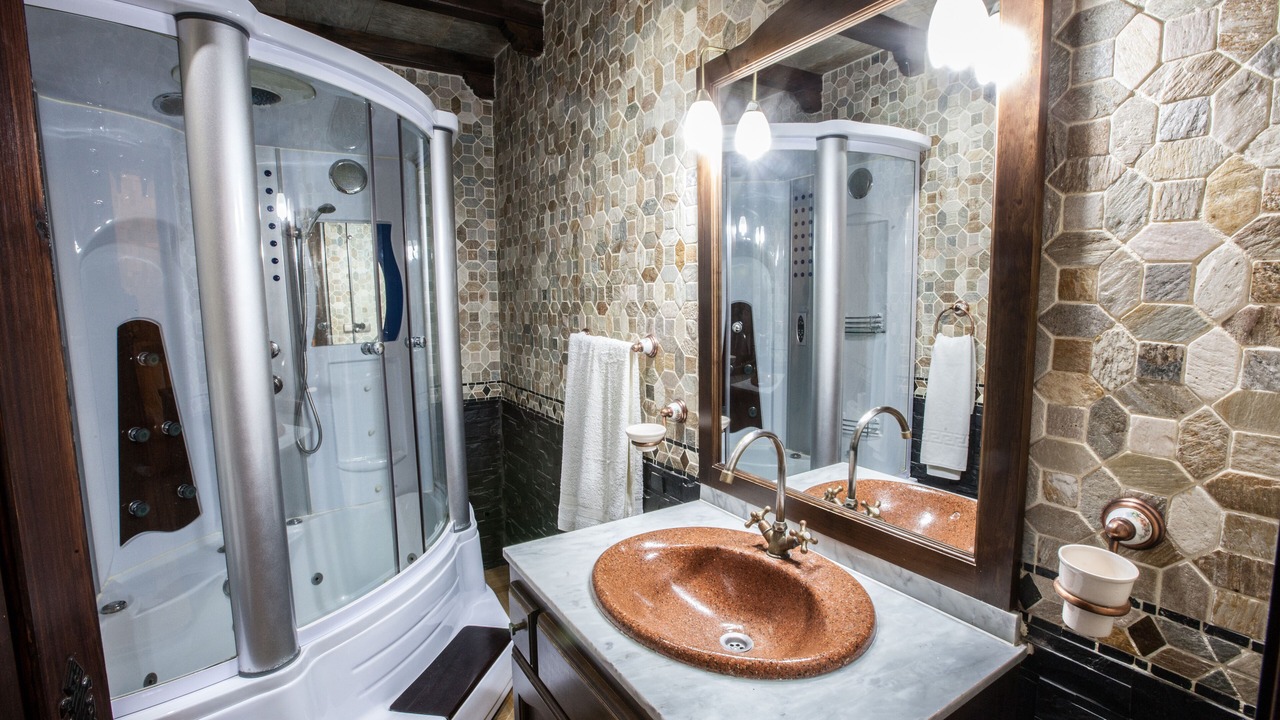 Photo of Bathroom in Mecina Bombaron