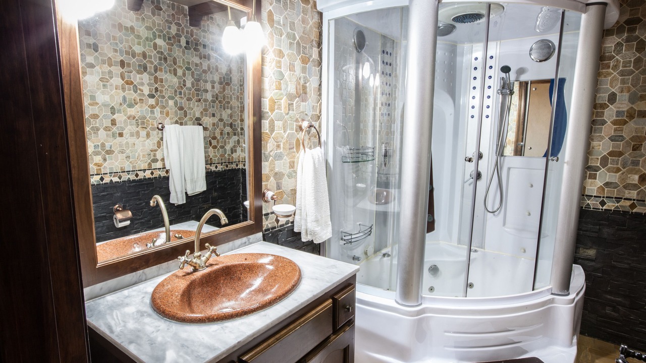 Photo of Bathroom in Mecina Bombaron