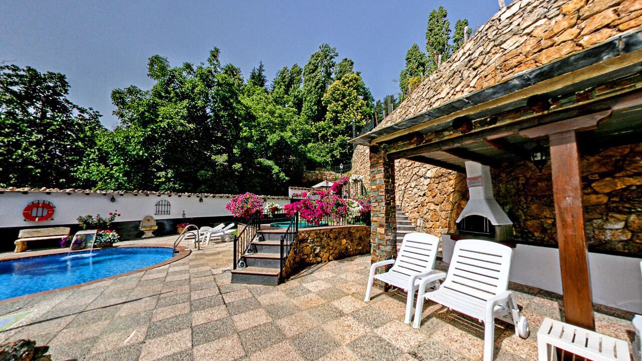 Photo of Outdoor in Mecina Bombaron