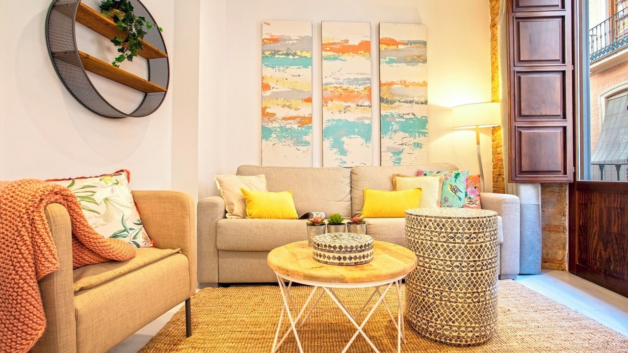 Photo of Livingroom in Central District
