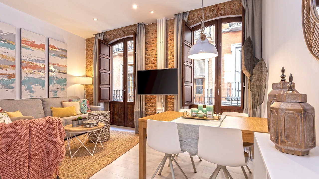 Photo of Livingroom in Central District