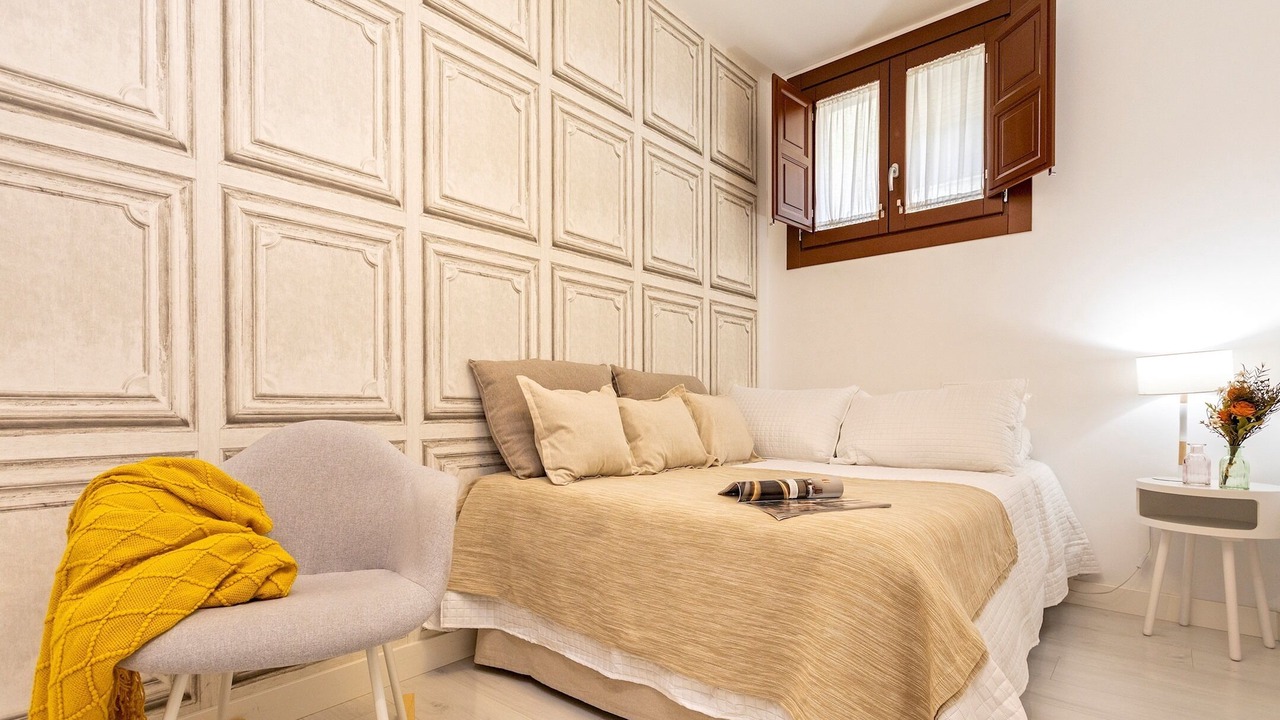 Photo of Bedroom in Central District