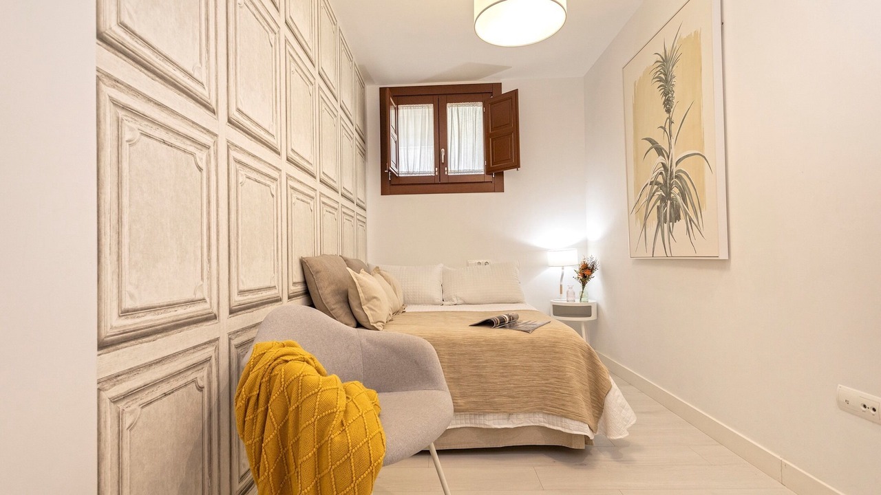 Photo of Bedroom in Central District