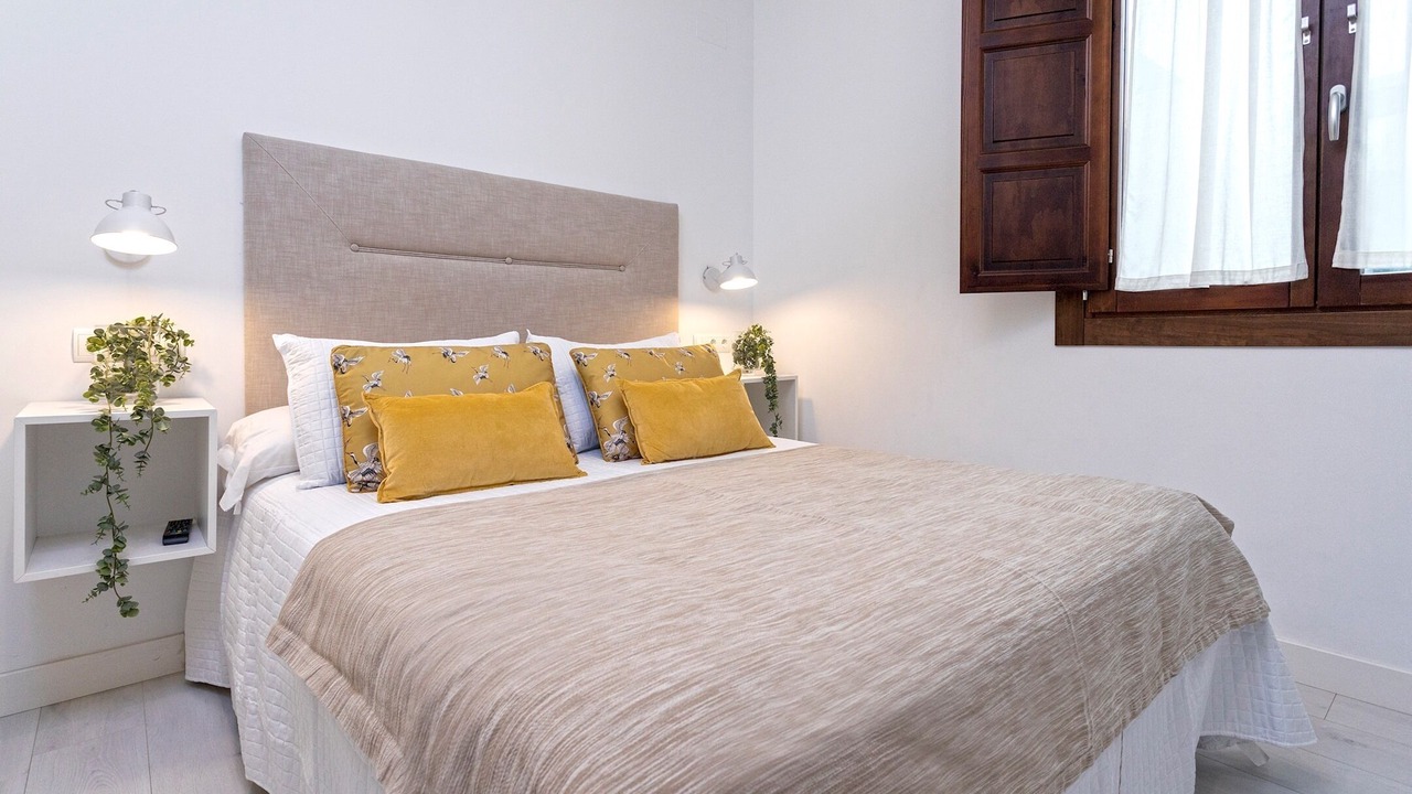 Photo of Bedroom in Central District