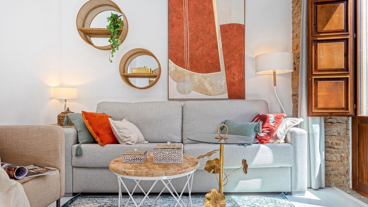 Photo of Livingroom in Central District