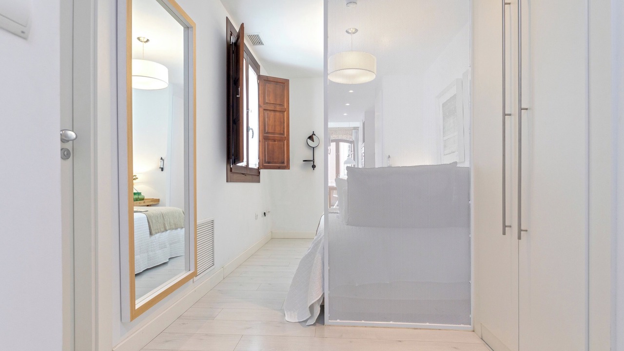Photo of Bedroom in Central District