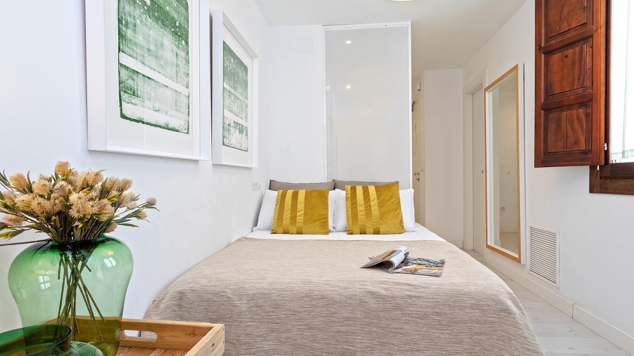 Photo of Bedroom in Central District