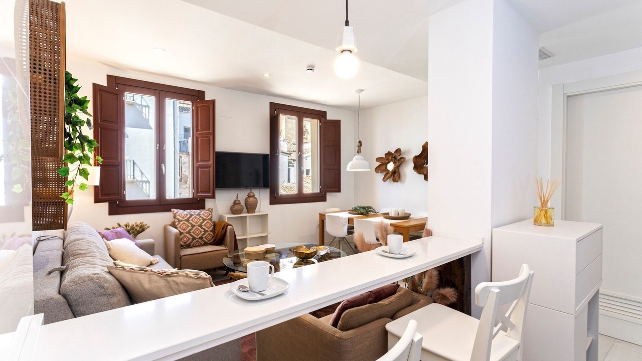 Photo of Livingroom in Central District