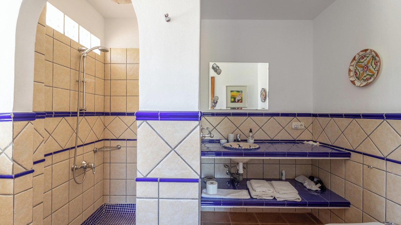 Photo of Bathroom in Jete