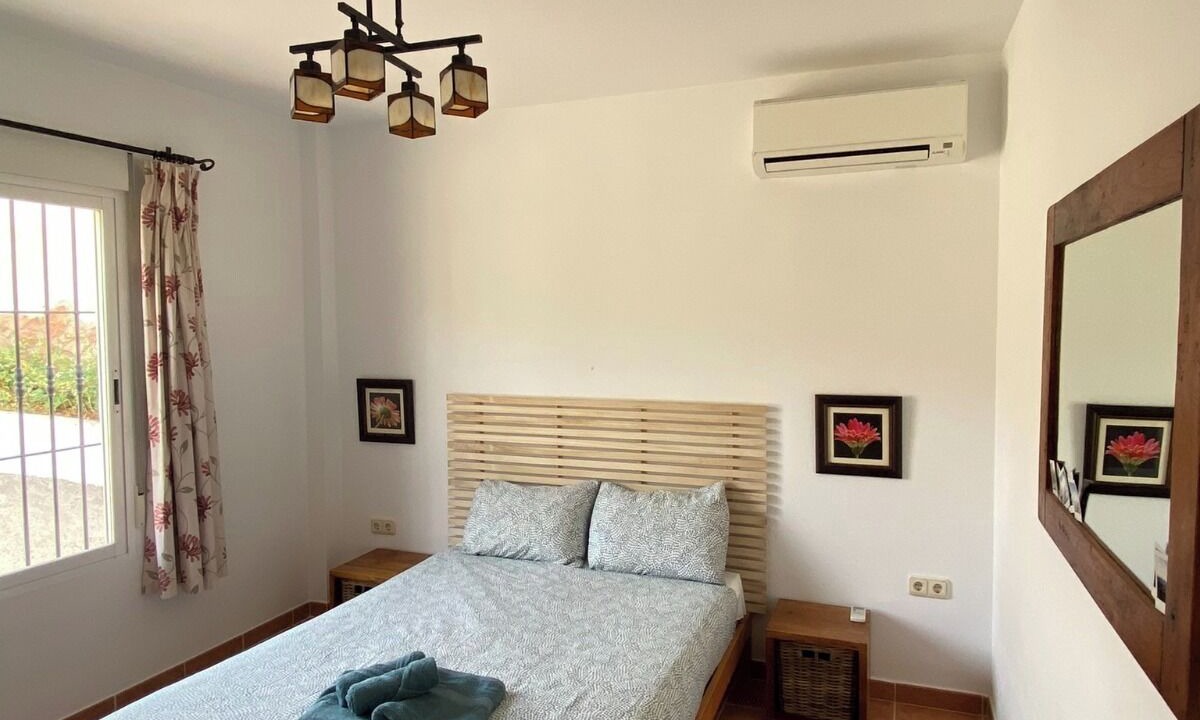 Photo of Bedroom in Jete