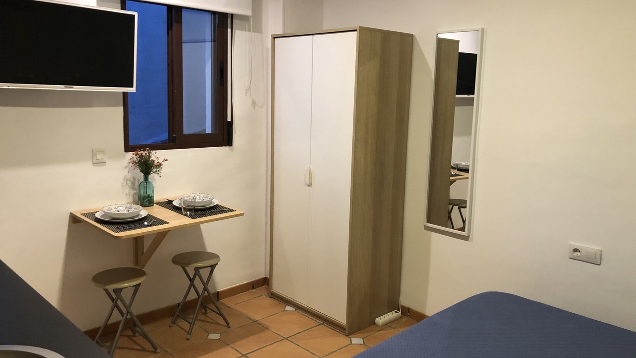 Photo of Bedroom in Central District