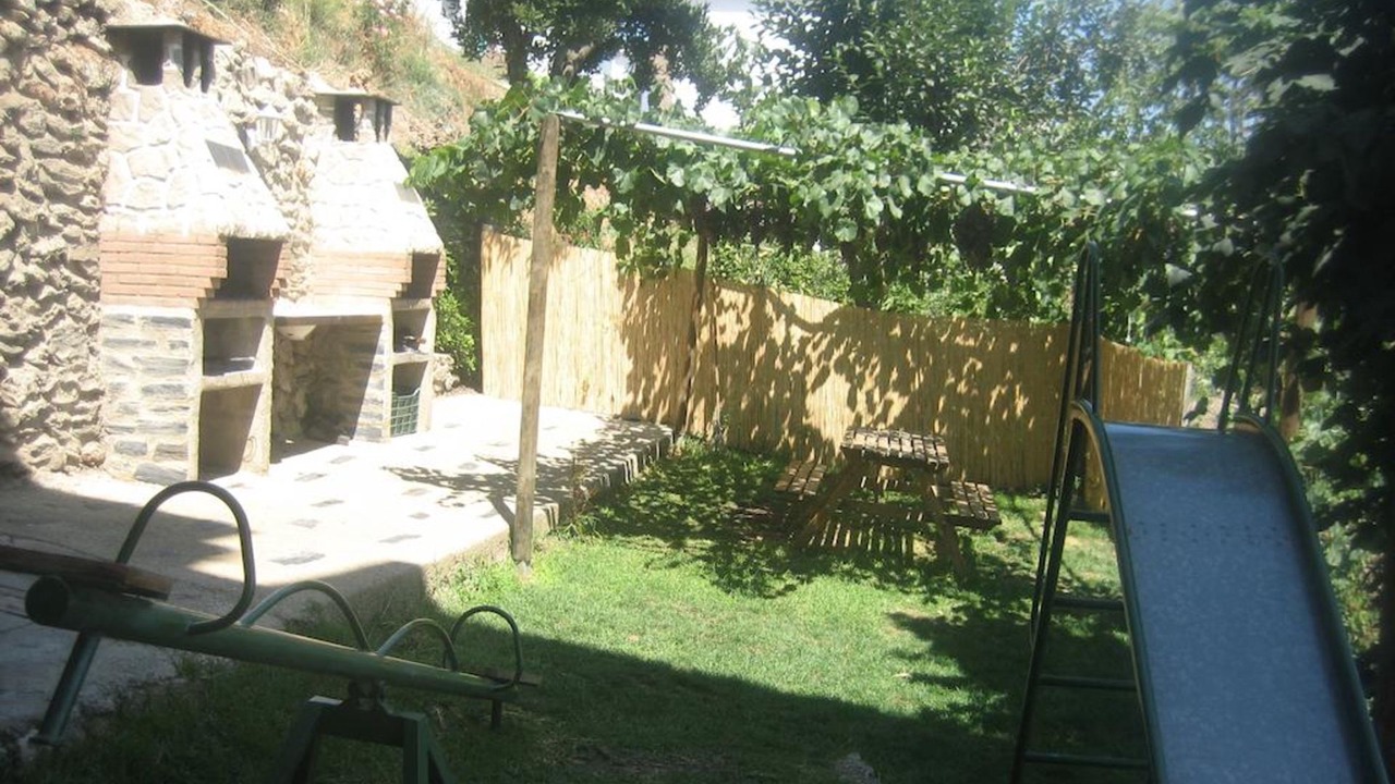 Photo of Outdoor in Mecina Bombaron