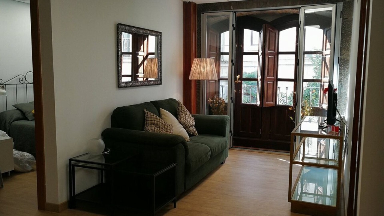 Photo of Livingroom in Central District
