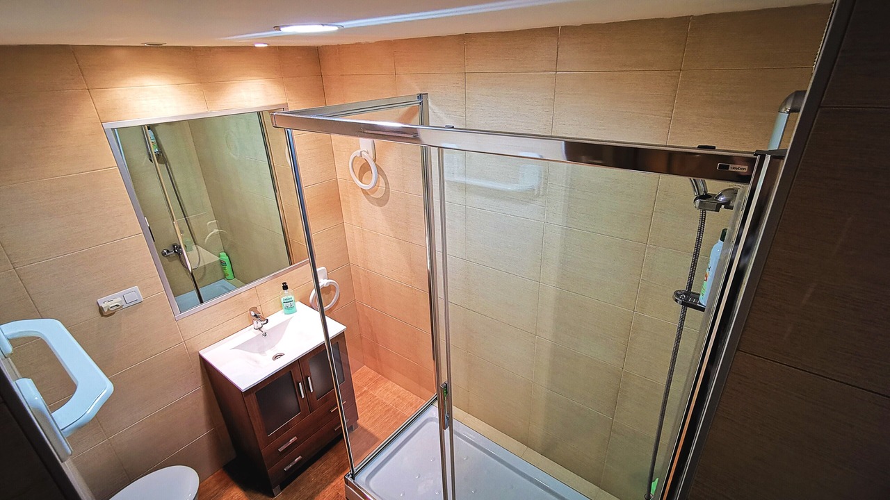 Photo of Bathroom in Figares