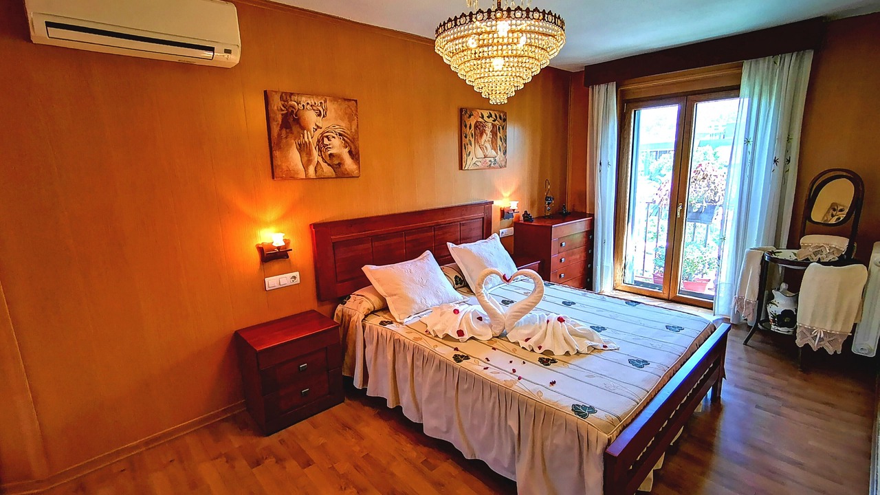 Photo of Bedroom in Figares