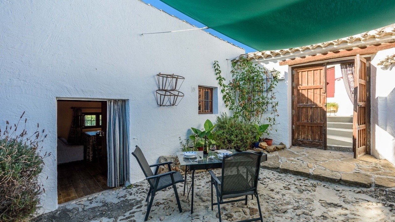 Photo of Outdoor in Algarinejo