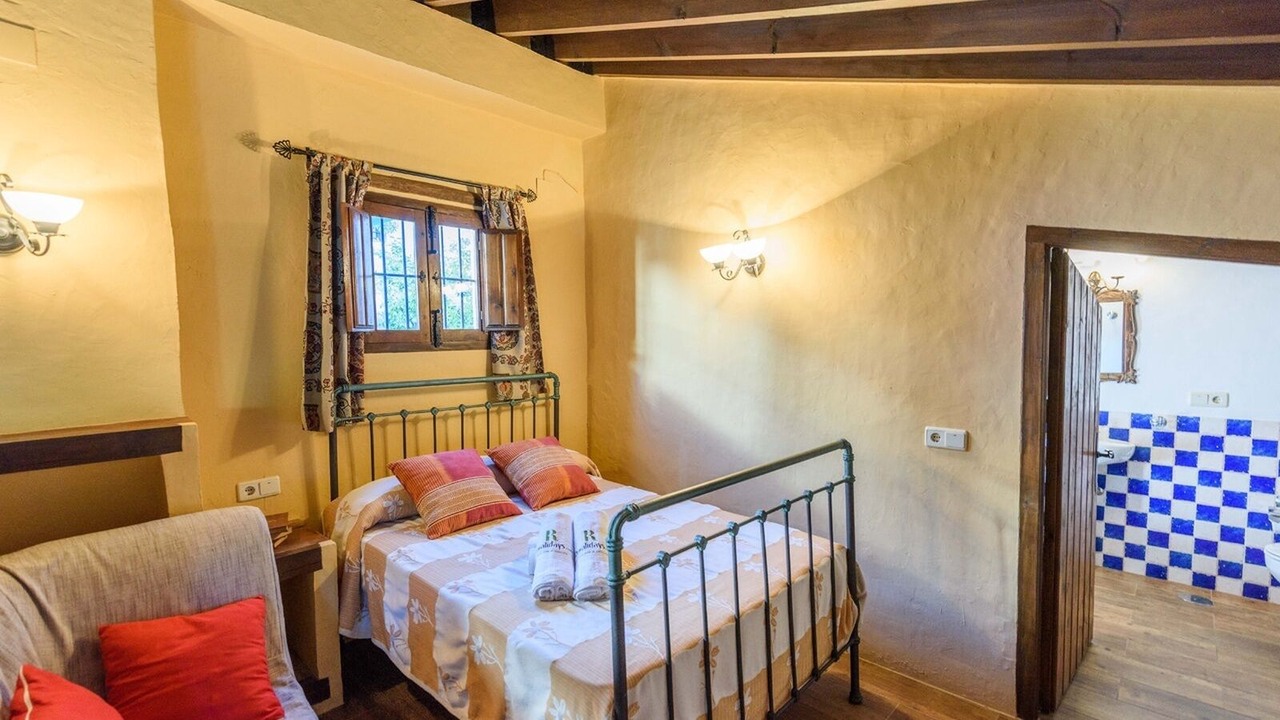 Photo of Bedroom in Algarinejo