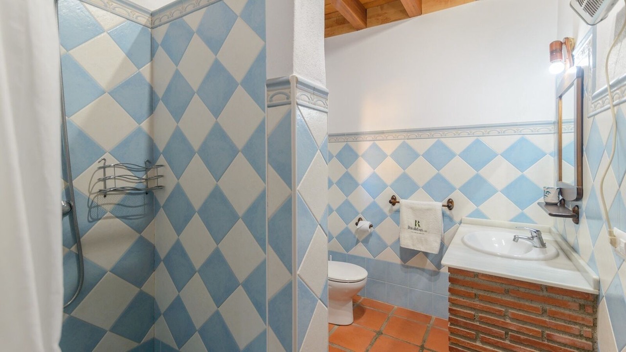 Photo of Bathroom in Orgiva