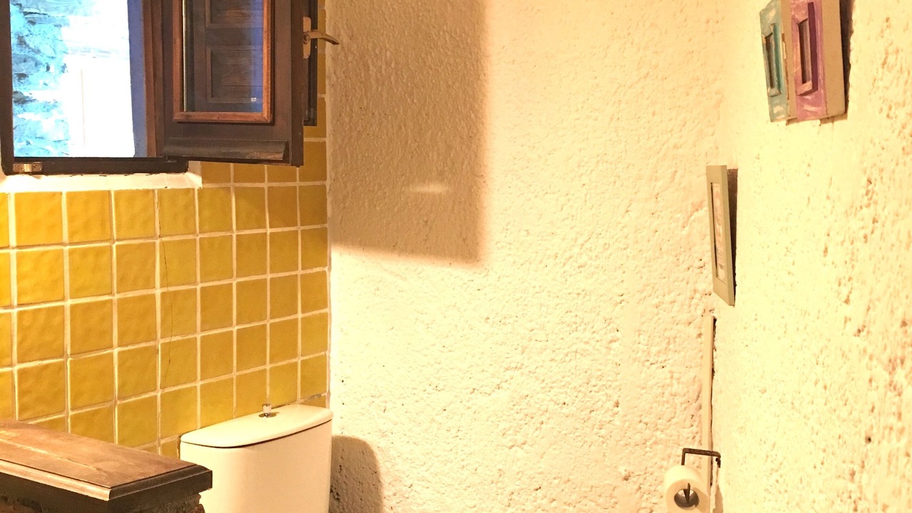 Photo of Bathroom in Mecina Fondales