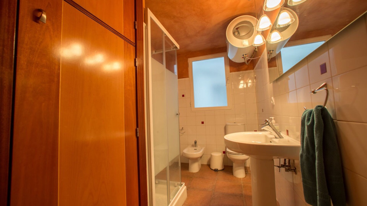 Photo of Bathroom in Figares