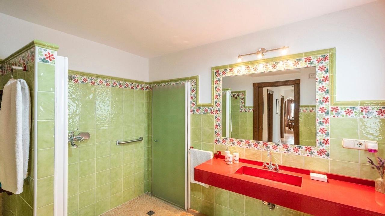 Photo of Bathroom in Orgiva