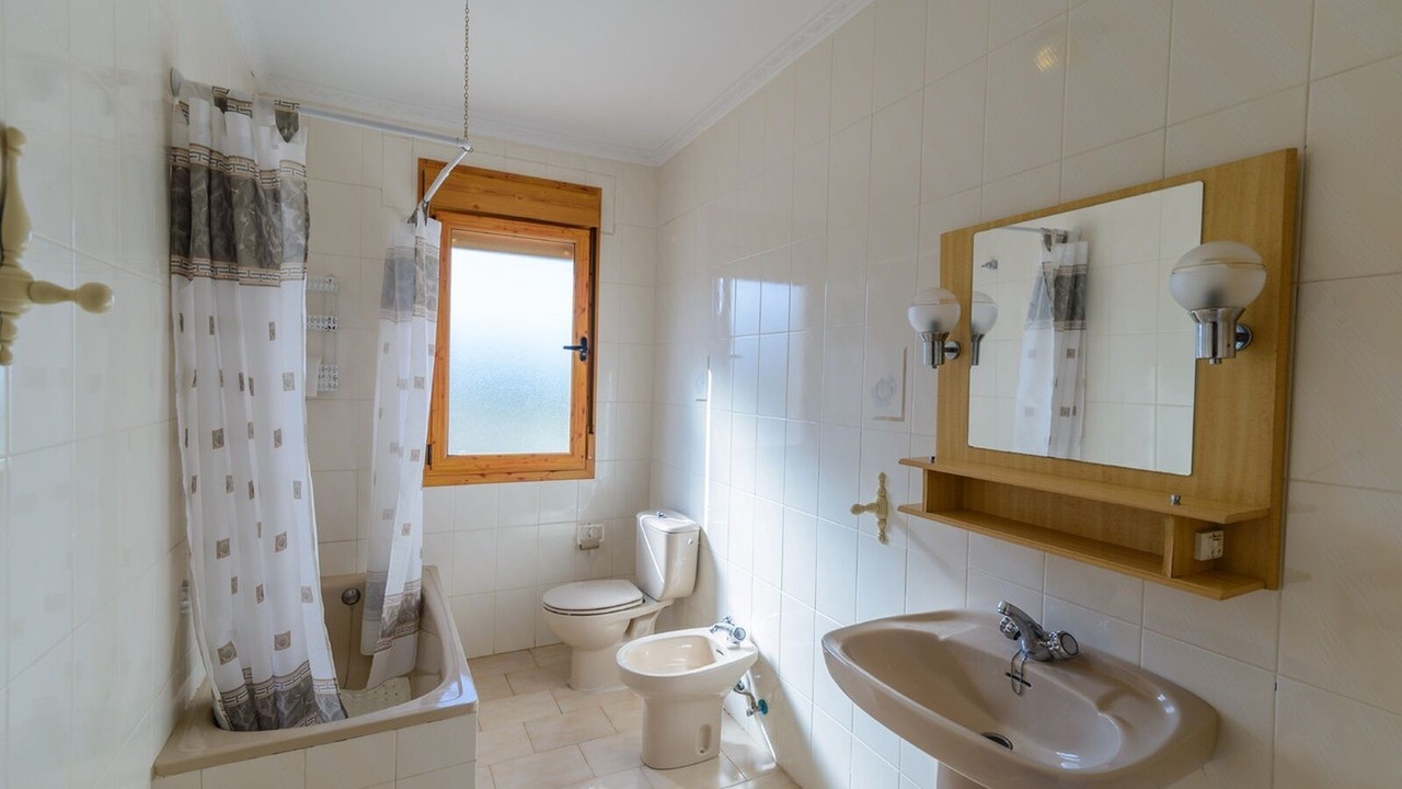 Photo of Bathroom in Arenas del Rey
