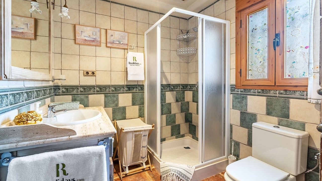Photo of Bathroom in Salar