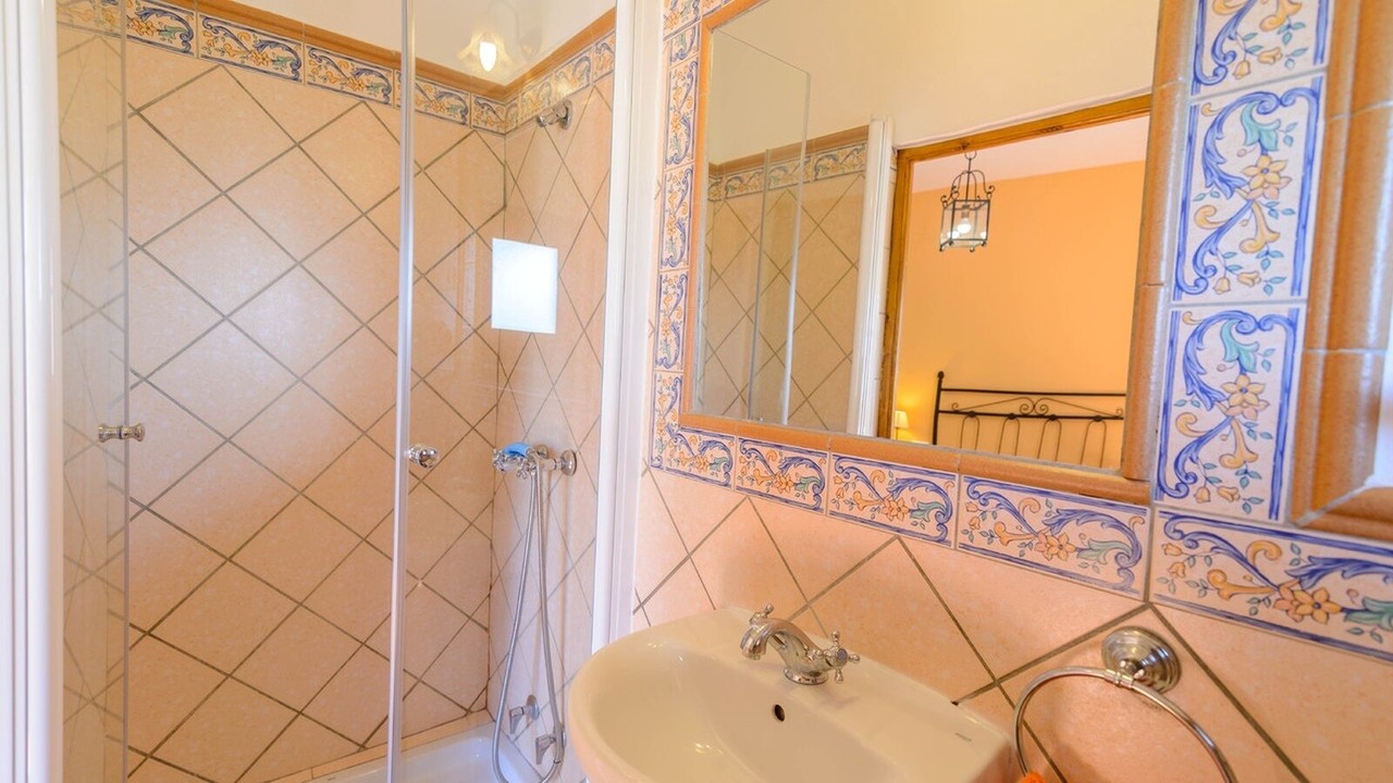 Photo of Bathroom in Orgiva