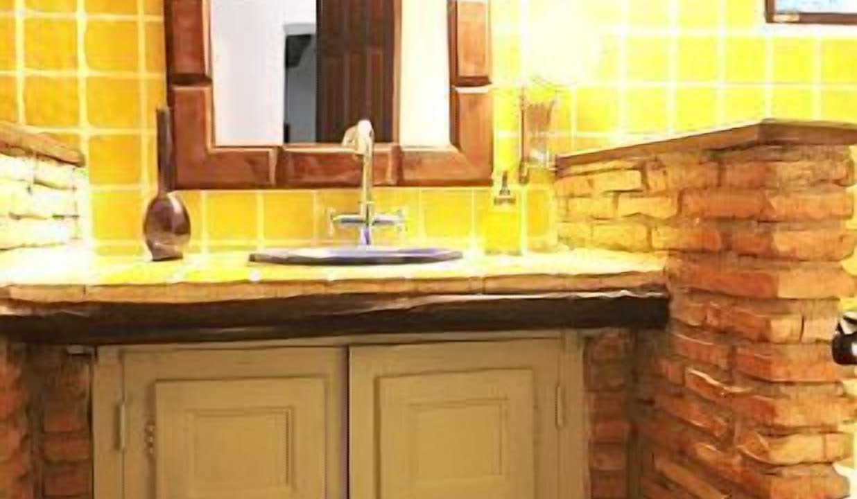 Photo of Bathroom in Mecina Fondales