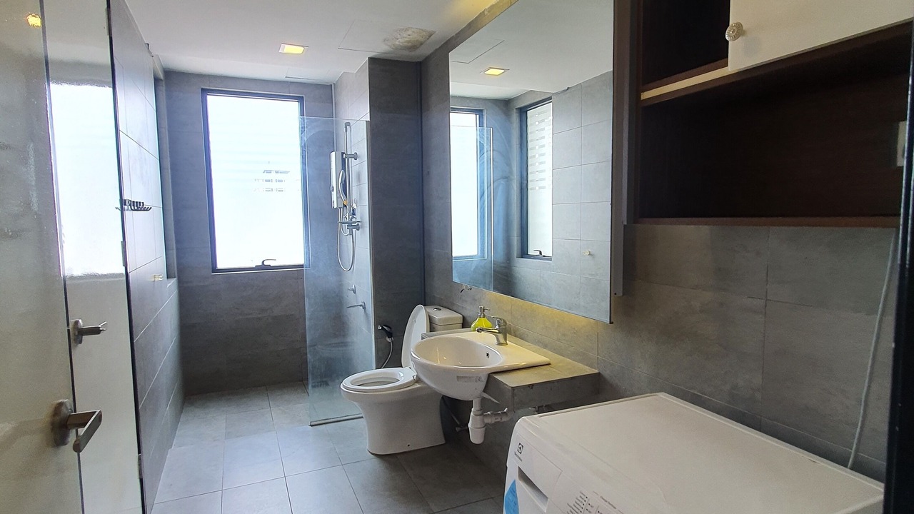 Photo of Bathroom in Usj 1